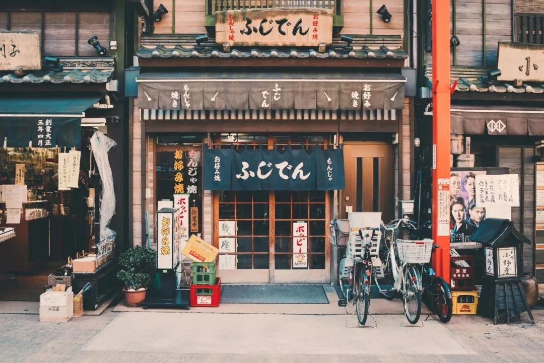 为什么日本的移动支付没有像国内的支付宝和微信那样普及？日本是不是落后了？￼